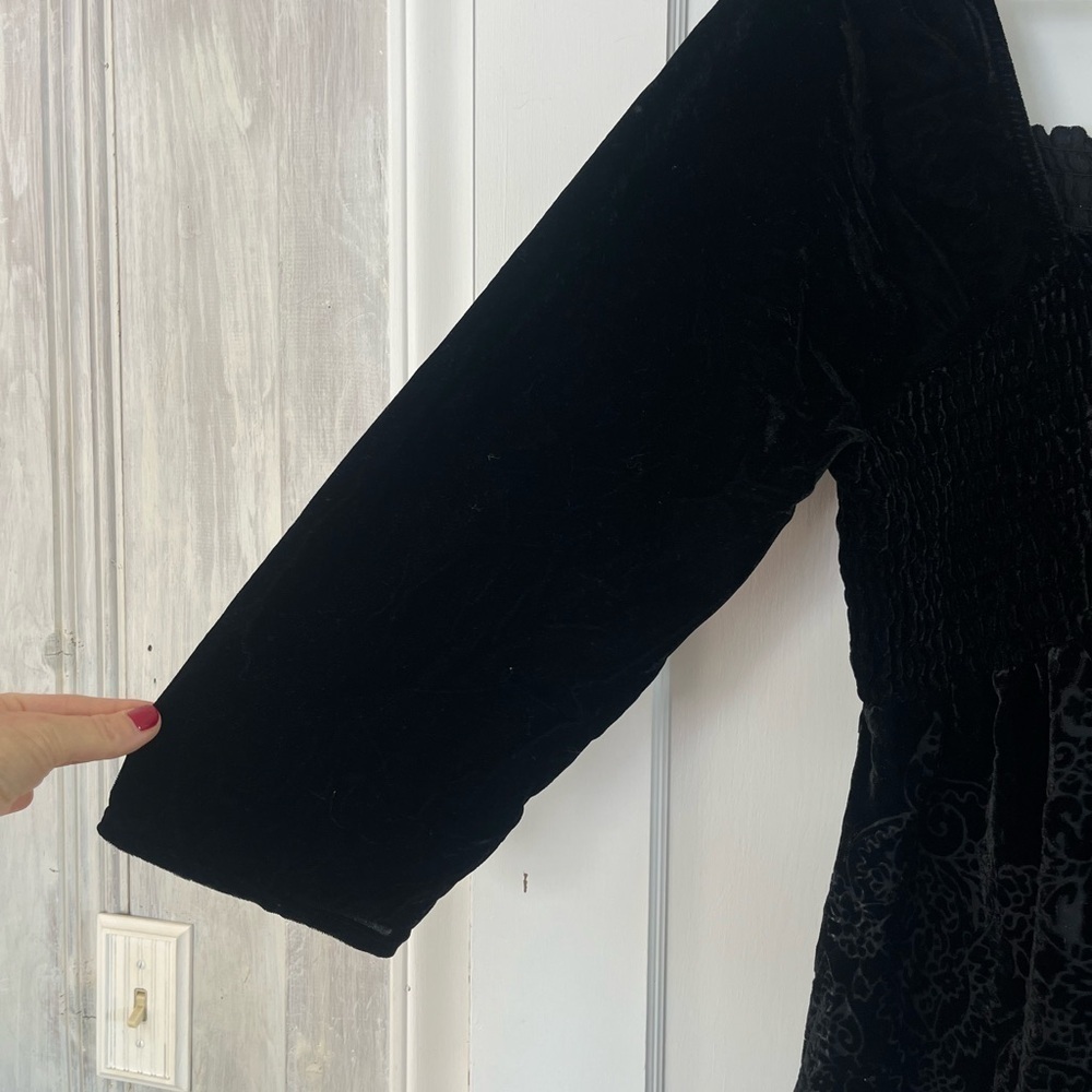 Venezia Black velvet burnout babydoll Blouse Smocked Waist 3/4 sleeve sz 22 24 - Picture 2 of 9